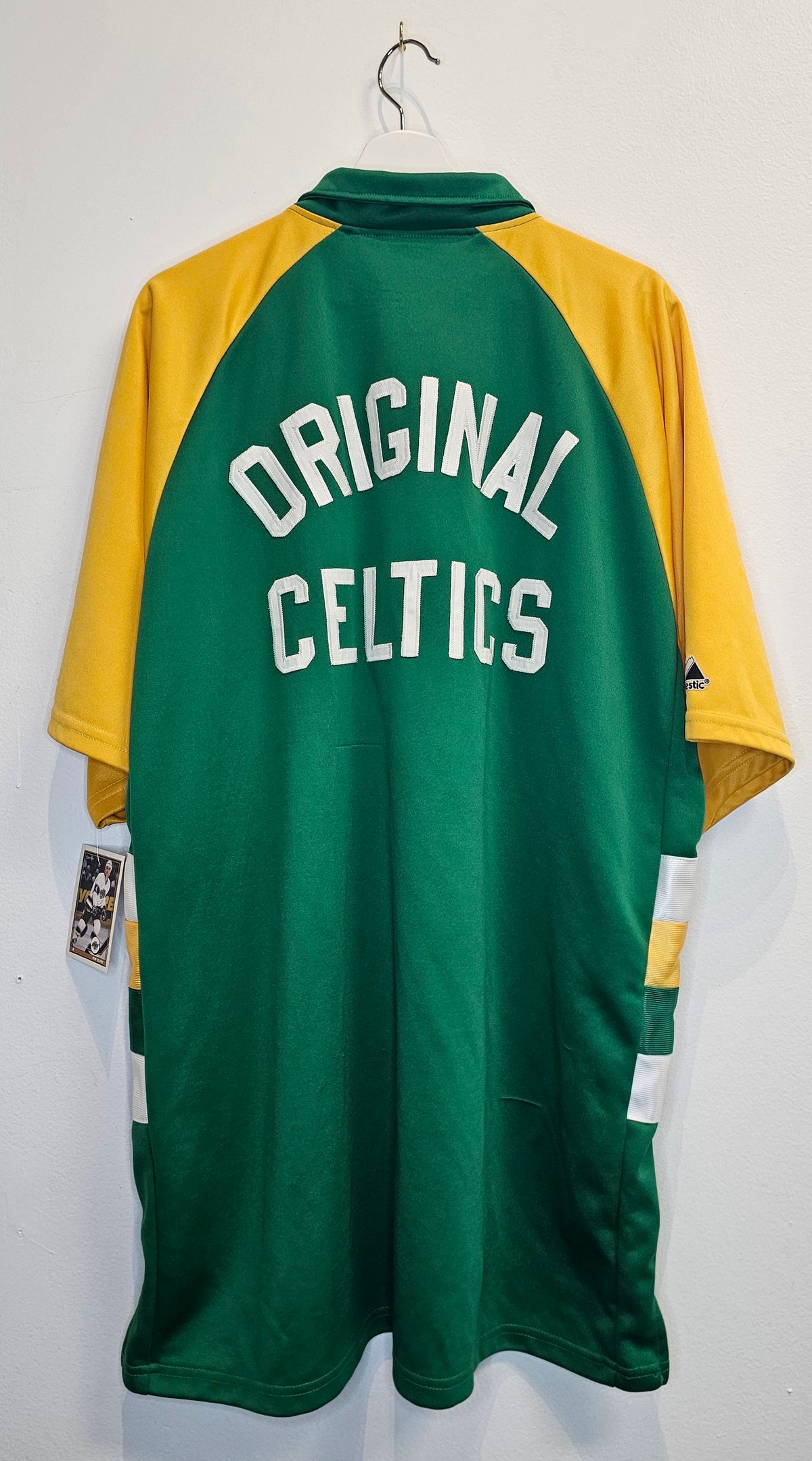 Vintage Majestic NBA Hardwood Classics Boston Celtics Snap front warmup yellow blocking shooting jersey
