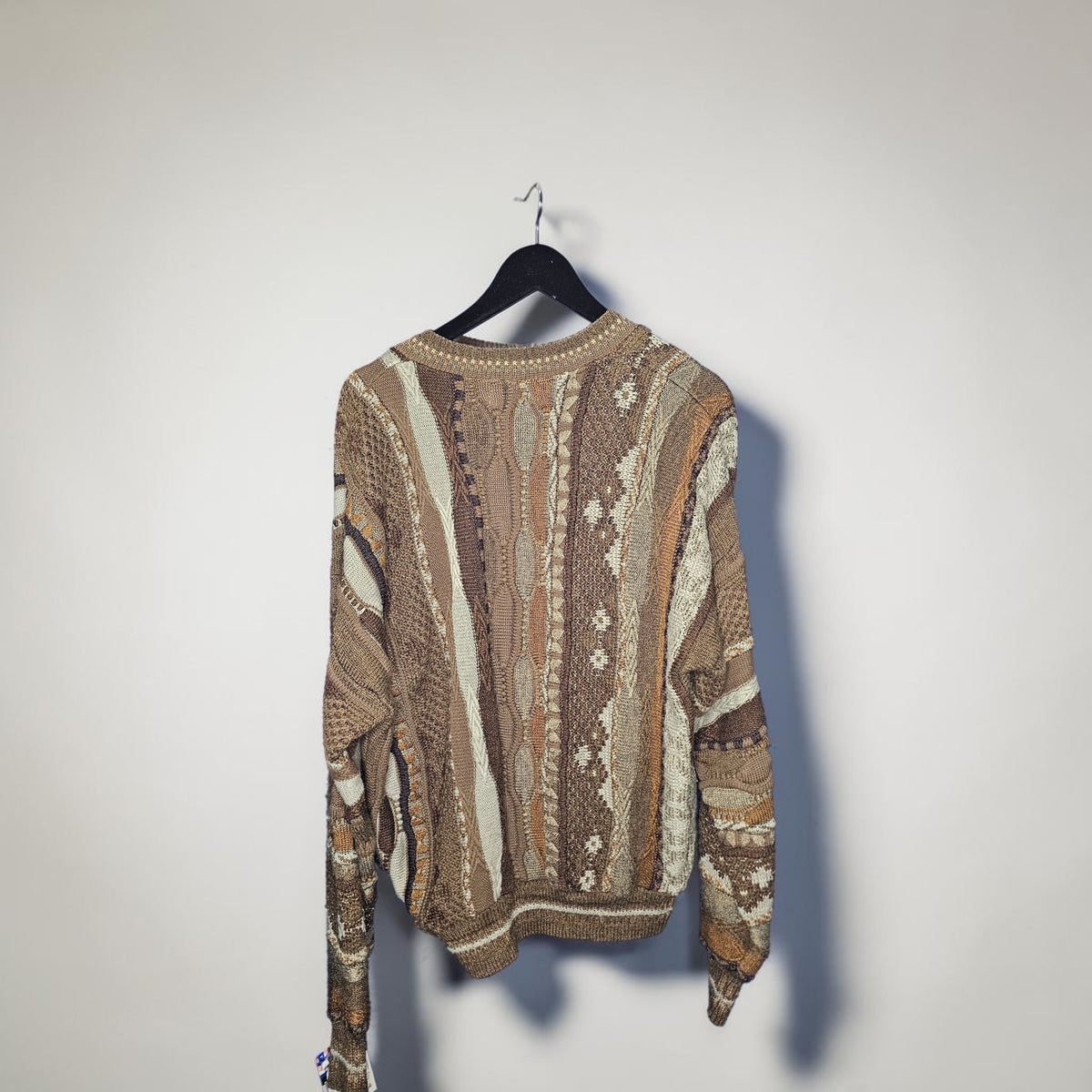 Vintage Tosani earth toned 3D knit abstract pattern v neck sweater
