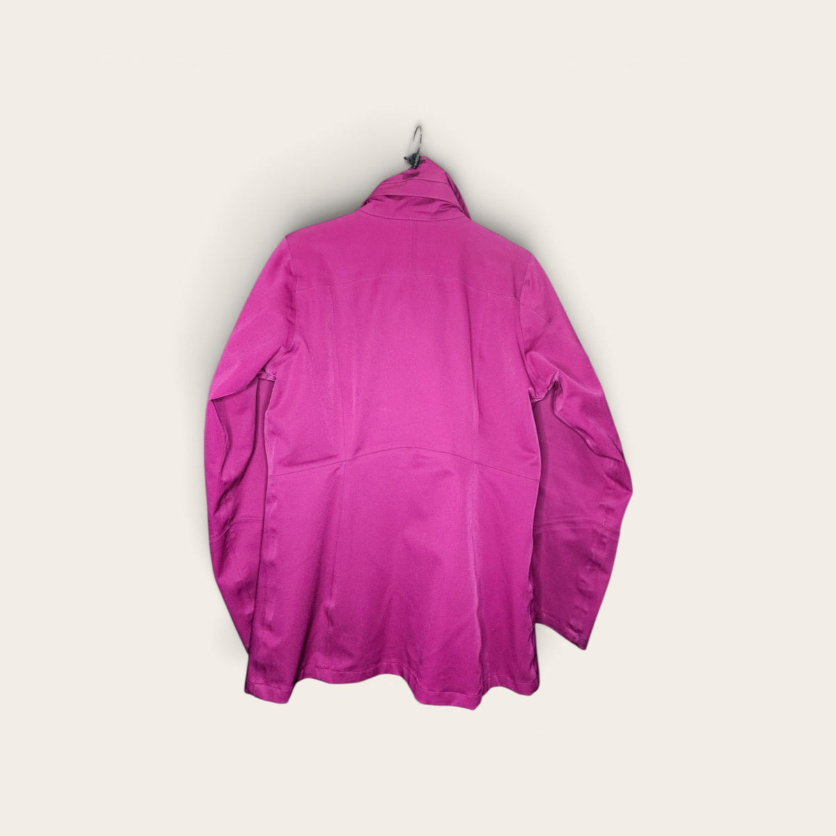 Womens Patagonia fuchsia pink snap button outdoor jacket
