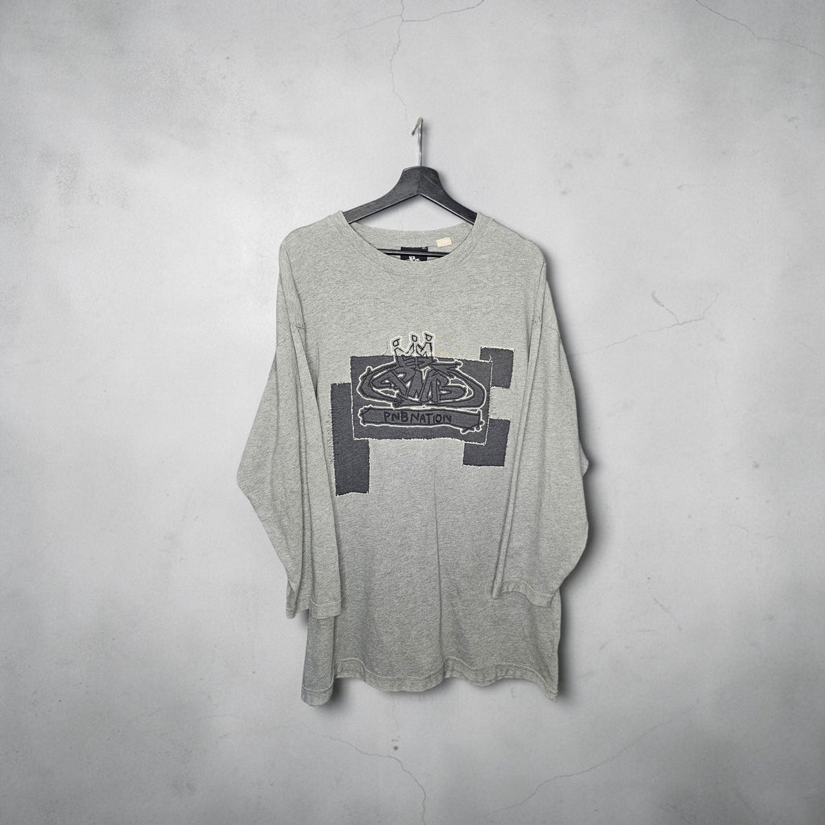 Y2K PNB Nation grey crown log patch longsleeve