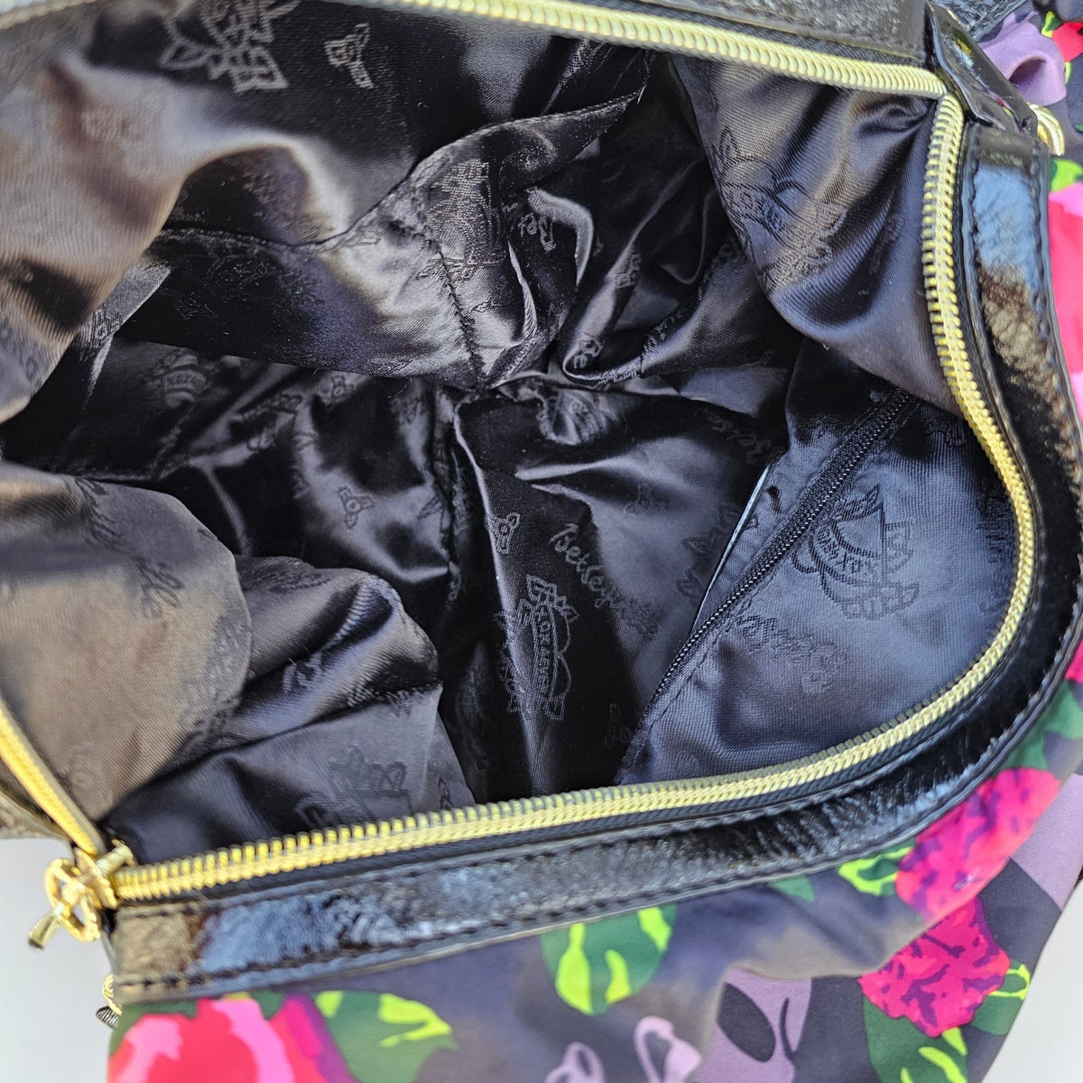 Betseyville betsey johnson black nylon floral print hobo shoulder bag