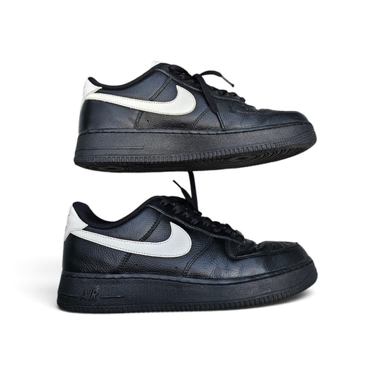 Nike AF1 low retro QS black tumbled leather sneaker