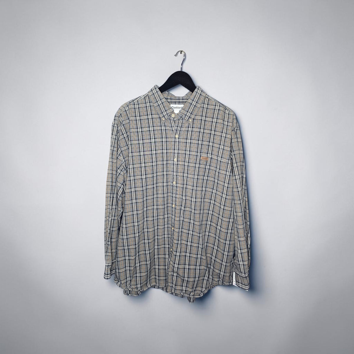 Carhartt grey black plaid longsleeve buttons down shirt