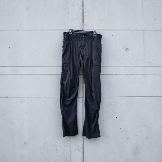 Arcteryx mens black rampart cargo pants