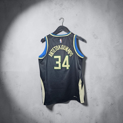 Nike Drifit NBA Milwaukee Bucks Giannis Antetokounmpo basketball jersey