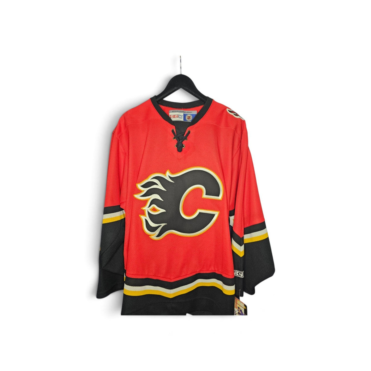 Vintage CCM NHL Calgary Flames Hockey Jersey