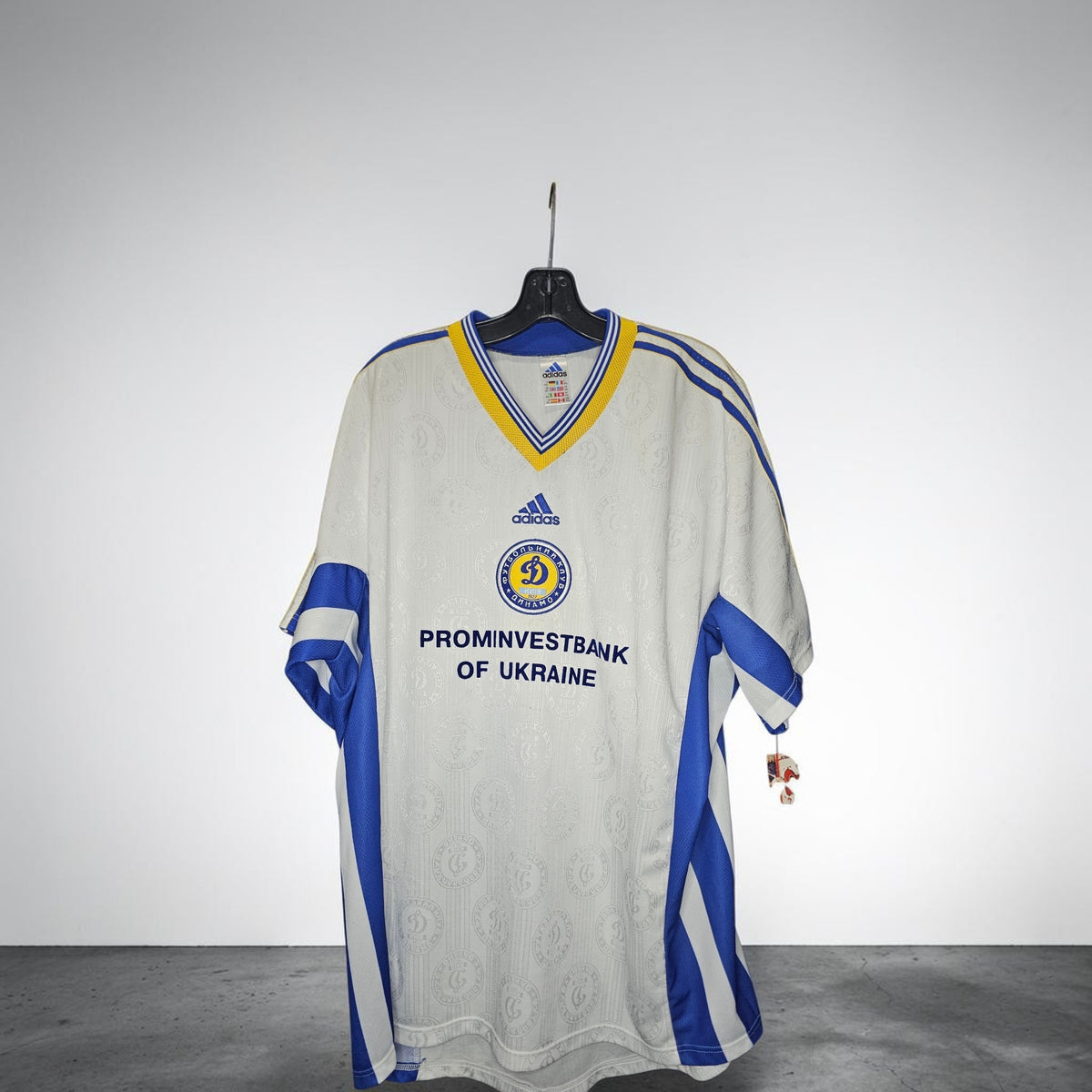 Vintage Adidas 98-99' Dynamo Kyiv home soccer jersey kit
