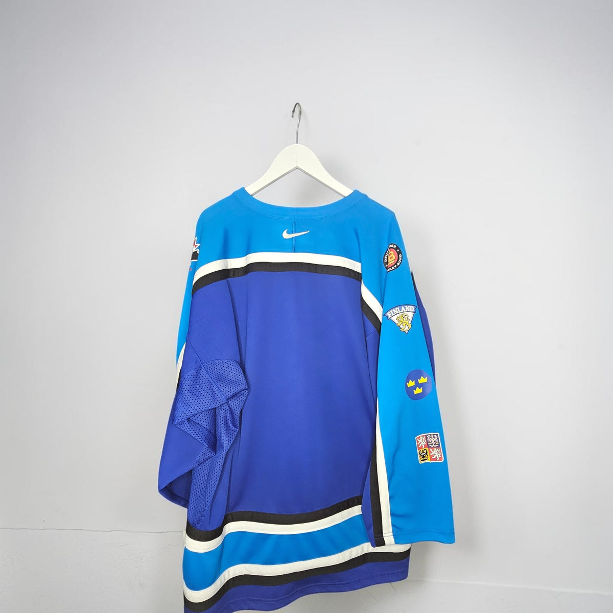 Vintage 04' Nike team world cup of hockey all feds hockey jersey