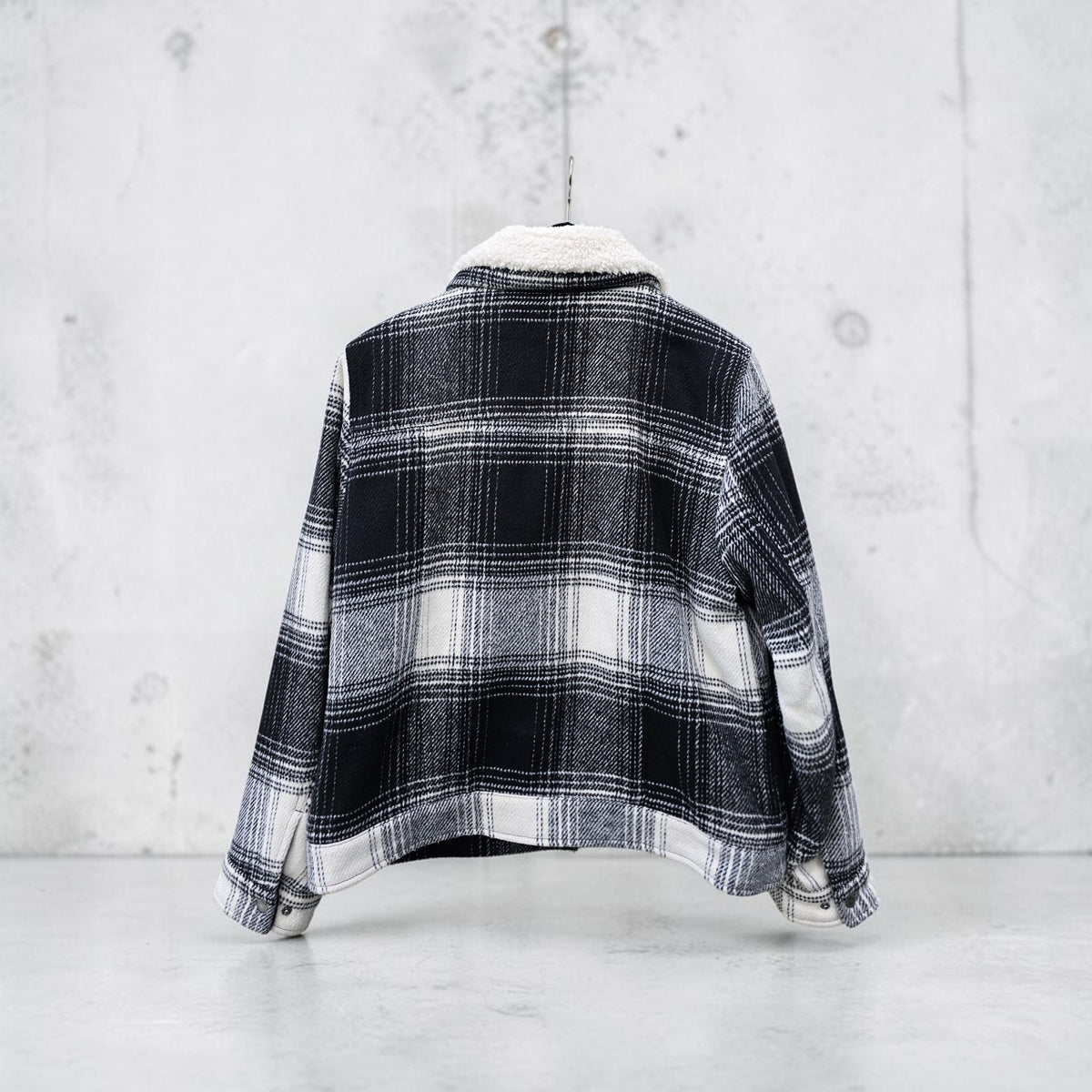 Levis black white buffalo plaid white sherpa trucker jacket