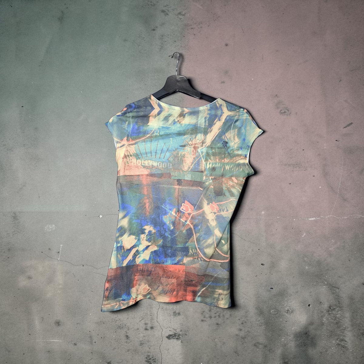 Womens Y2k Guess USA Aop Multicolor graphic print vneck tshirt