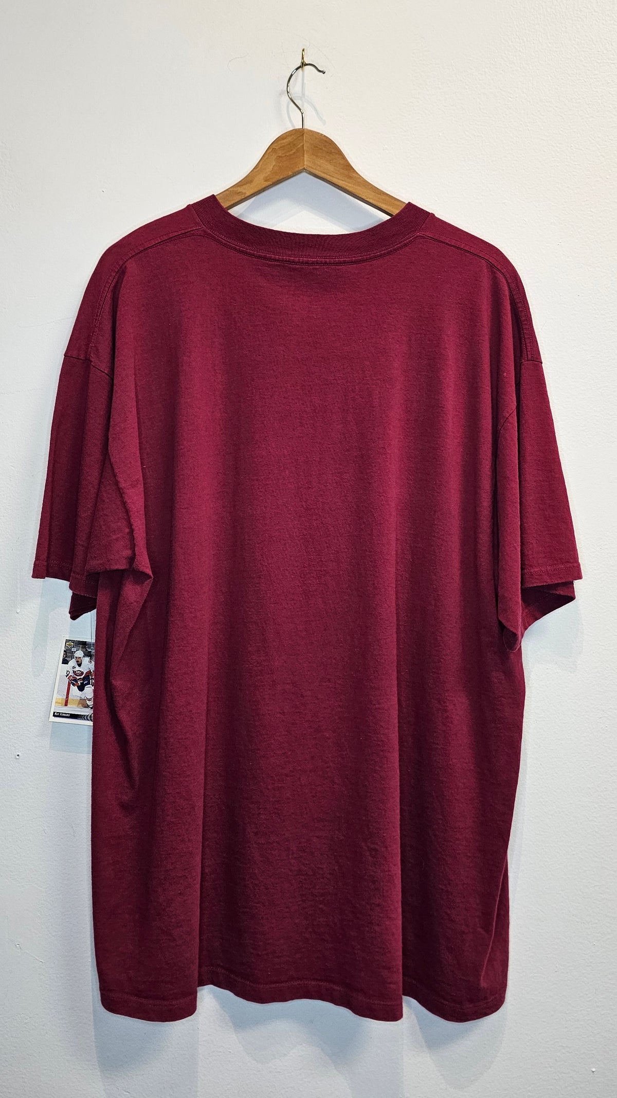Vintge Illegal Alien Maroon graphic tshirt