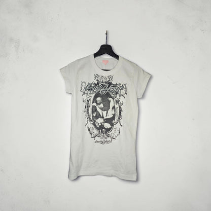 Womens modern Daddy yankees rhinestone white graphic tshirt